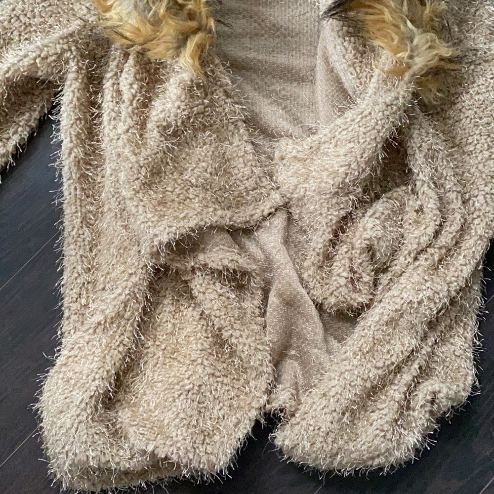 Cardigan - Picture 3 of 4